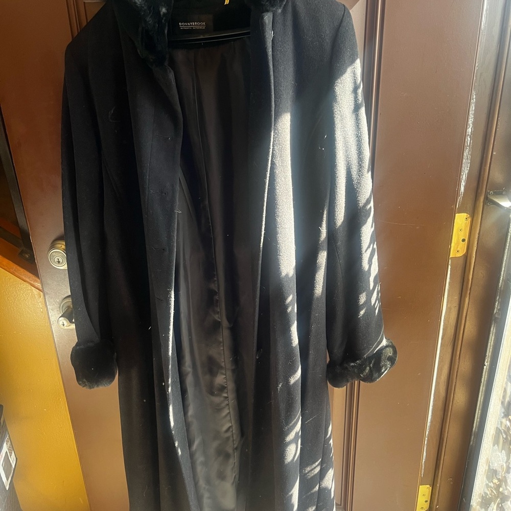 Full Length Dramatic Duster Coat Like New Conditi… - image 3